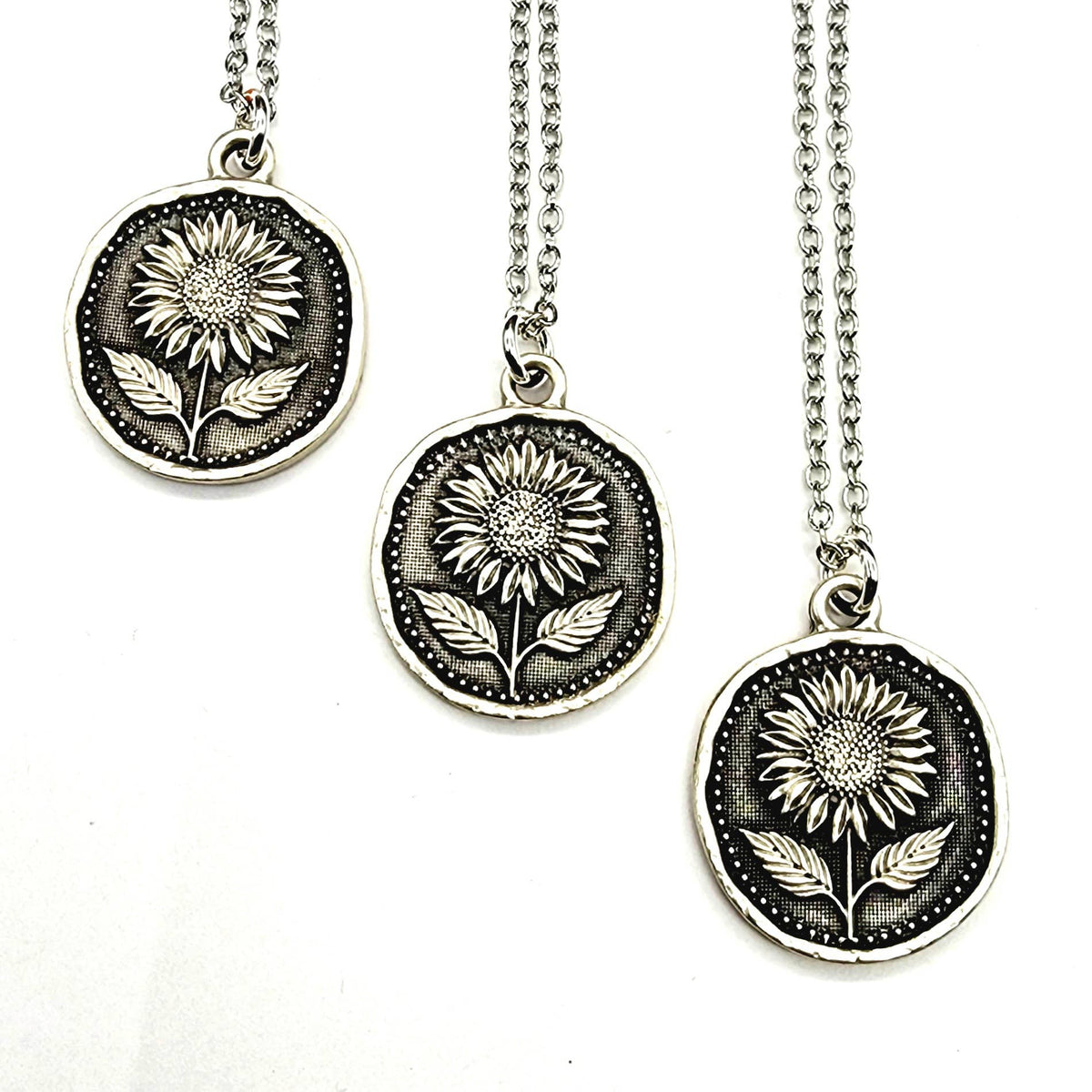 MergingMetals - Sunlit Bloom Pendant Necklace – Silver Sunflower Medallion