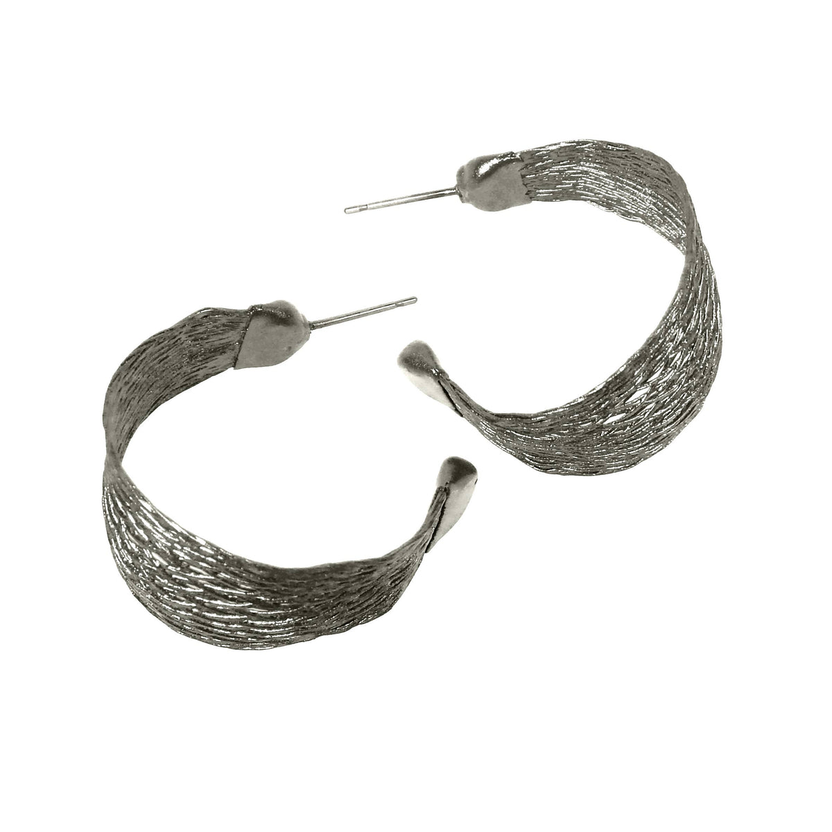 Sarah Cavender Metalworks - Wire Ribbon Classic Hoop Earrings: Silver