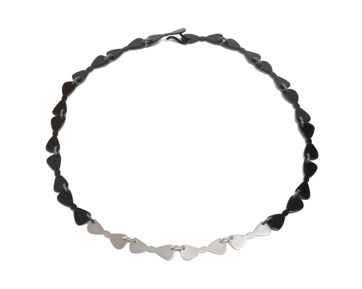 Ashley Buchanan: Bow Tie Link Chain, Black and Silver