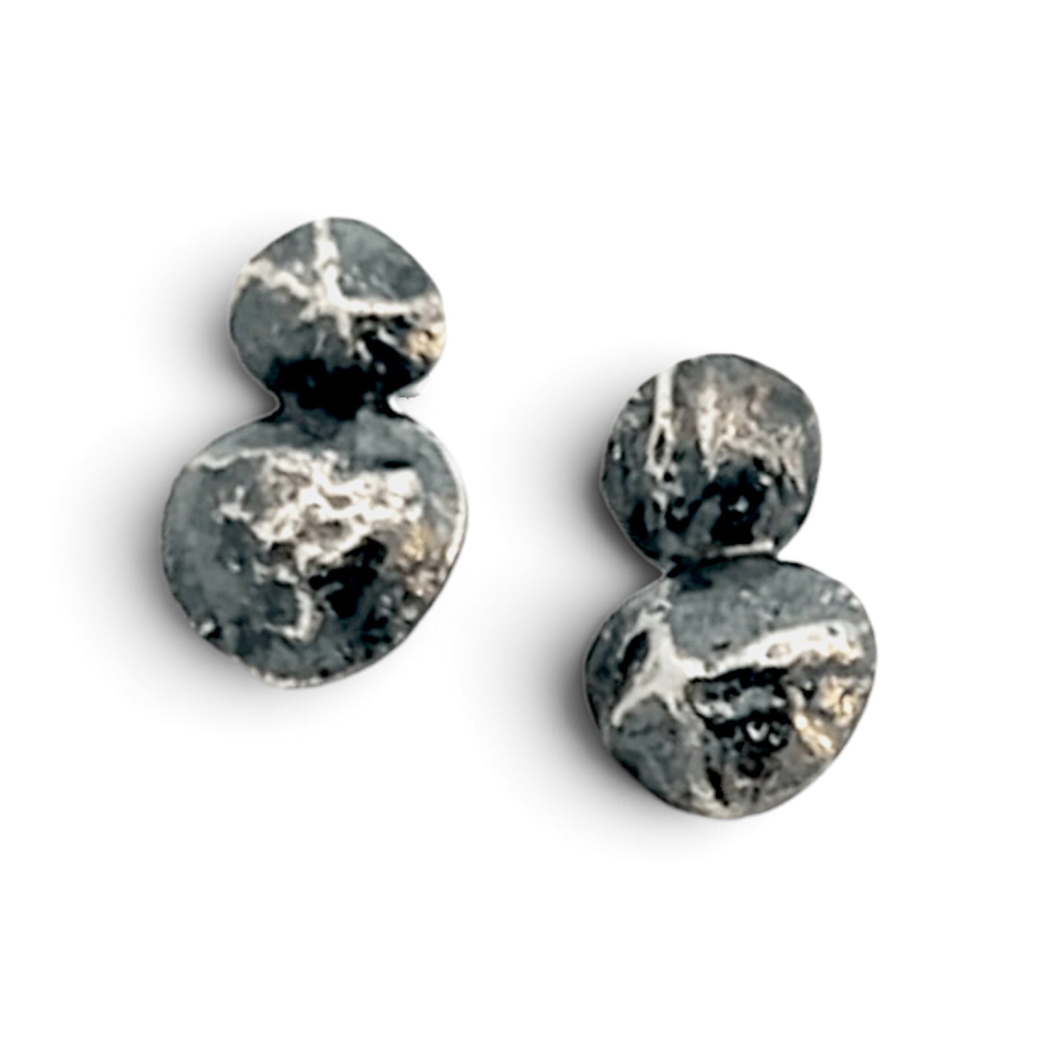 Kelly Miller: Double Decker Recyled X Circle Stud Earrings - Patina