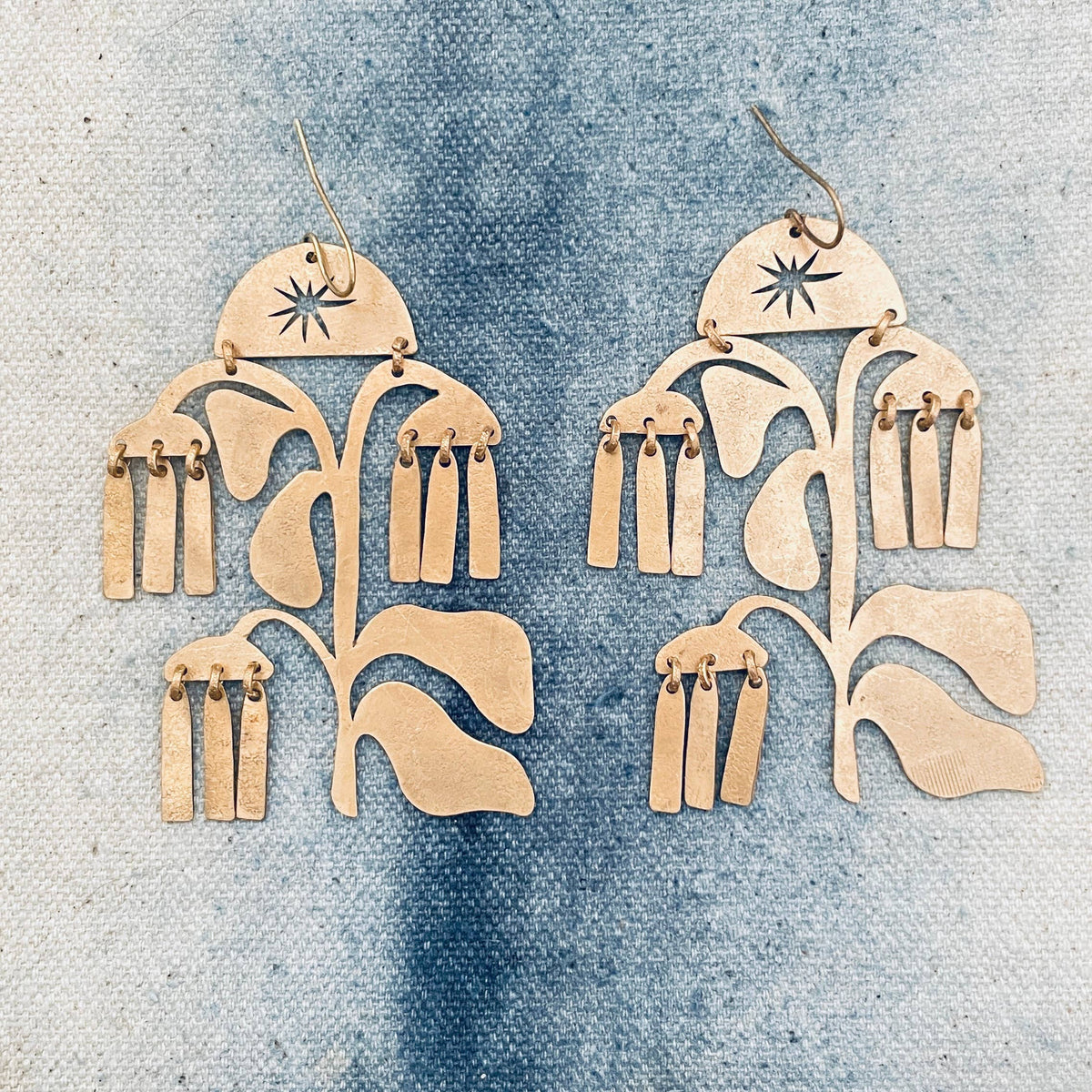 Gulushu - Willow Bloom Earrings