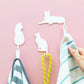 SUCK UK Ltd - USA - Cat Wall Hooks – Hang your stuff on their tails