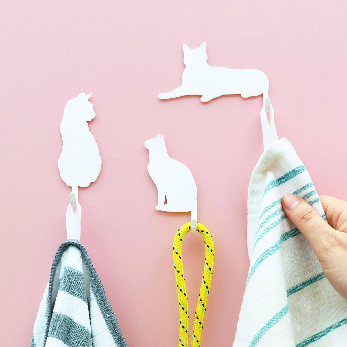 SUCK UK Ltd - USA - Cat Wall Hooks – Hang your stuff on their tails