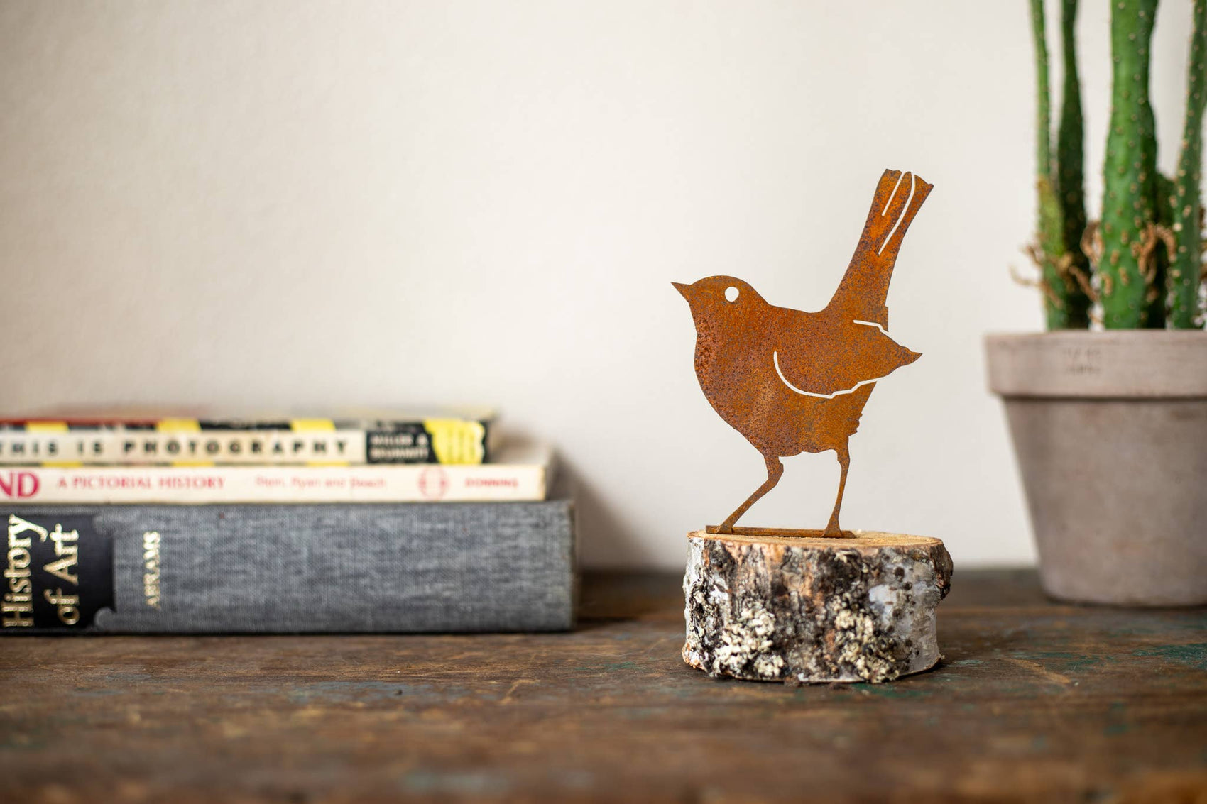 Elegant Garden Design - Baby Robin Tab
