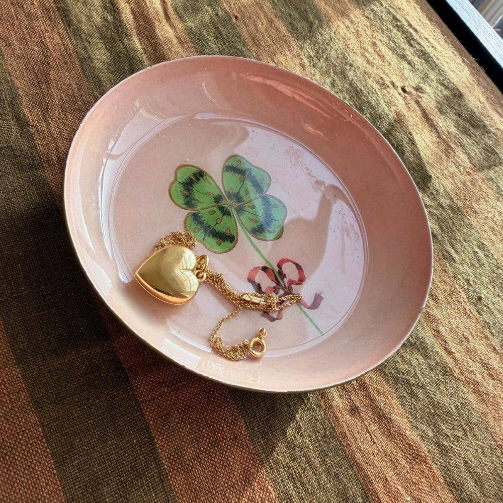 Roomytown Inc - Round Enamel Tray - Clover
