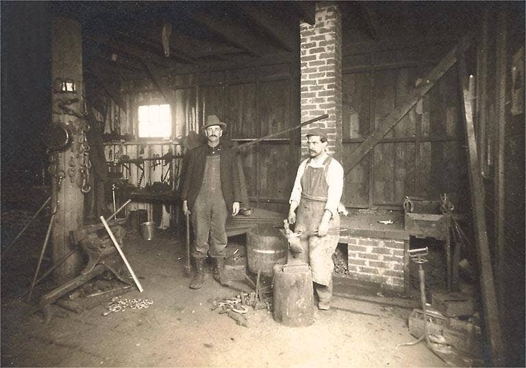 Found Image Press - Magnet IF-119 Blacksmiths