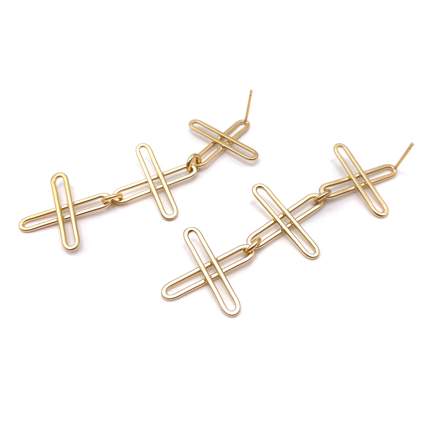 Emily Rogstad: Plus Chain Earrings, 22K VERMEIL Regular