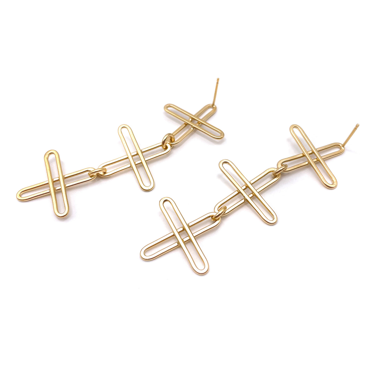 Emily Rogstad: Plus Chain Earrings, 22K VERMEIL Regular